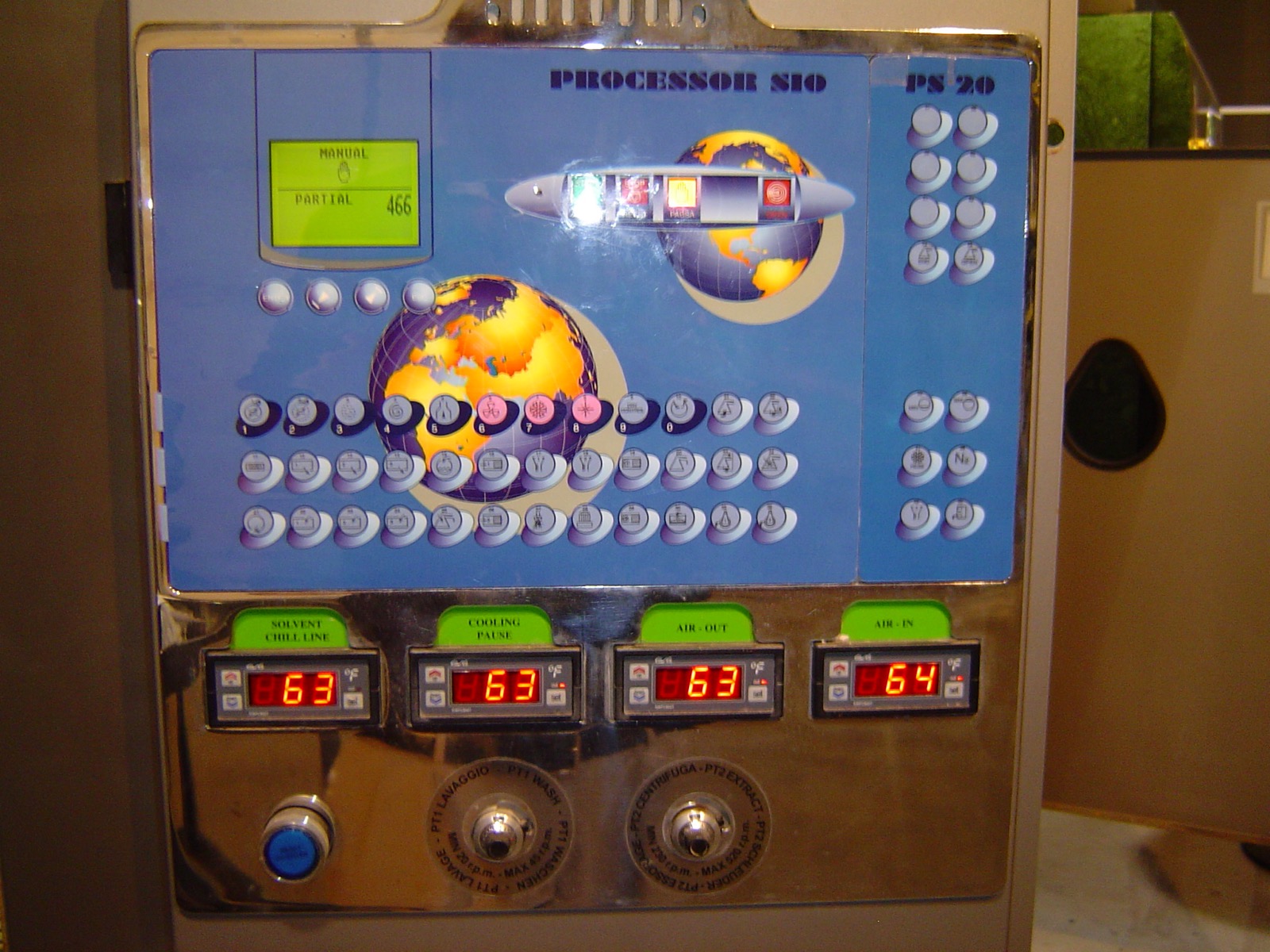 Early Firbimatic EcoGreen Smart Combi dry-cleaning machine control panel with world graphic